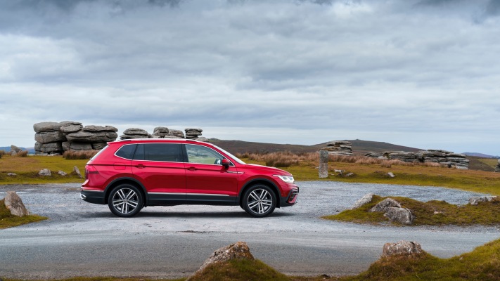 Volkswagen Tiguan Allspace Elegance UK Version 2022. Desktop wallpaper