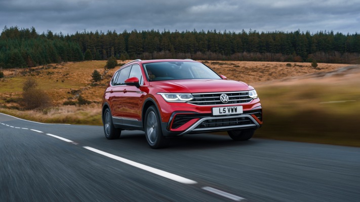 Volkswagen Tiguan Allspace Elegance UK Version 2022. Desktop wallpaper