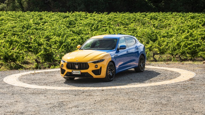 Maserati Levante Hybrid Fuoriserie Bicolor 2021. Desktop wallpaper