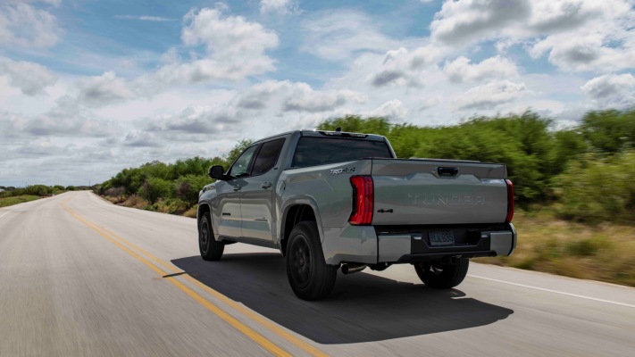 Toyota Tundra SR5 TRD 2022. Desktop wallpaper