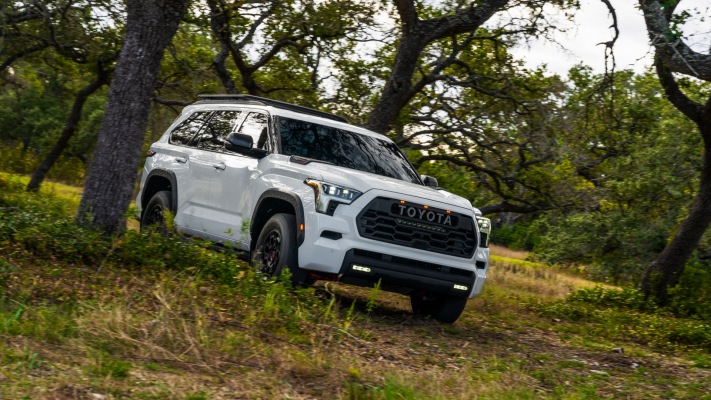 Toyota Sequoia TRD Pro 2023. Desktop wallpaper