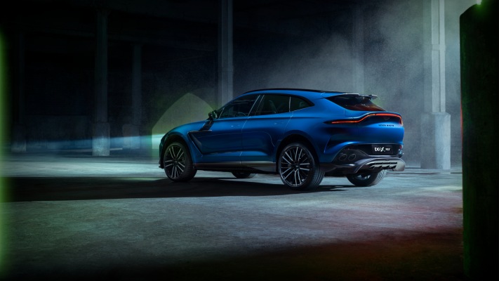 Aston Martin DBX 707 2022. Desktop wallpaper