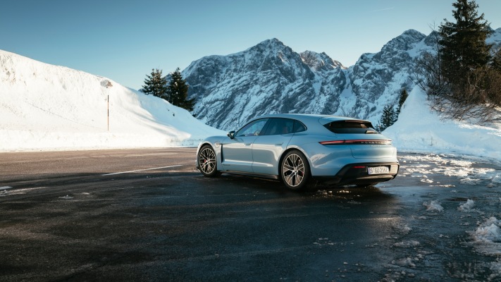 Porsche Taycan 4S Sport Turismo 2022. Desktop wallpaper