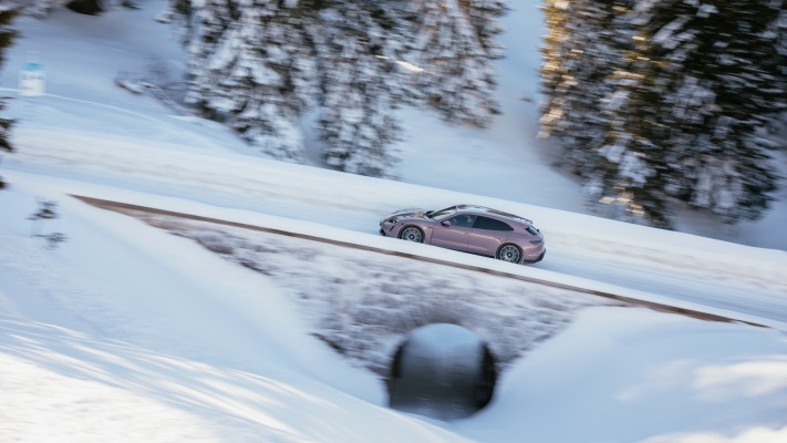 Porsche Taycan Sport Turismo 2022. Desktop wallpaper