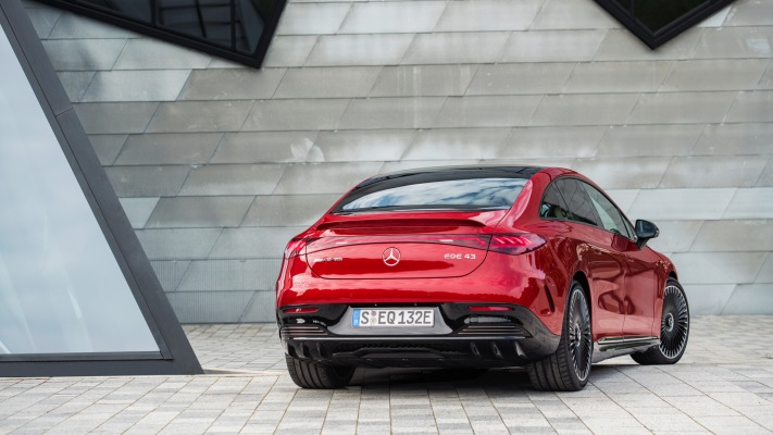 Mercedes-AMG EQE 43 4MATIC 2023. Desktop wallpaper