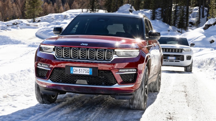 Jeep Grand Cherokee 4xe 2022. Desktop wallpaper