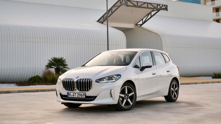 BMW 220i Active Tourer 2022. Desktop wallpaper