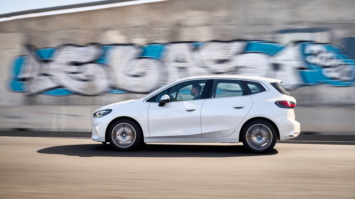 BMW 220i Active Tourer 2022. Desktop wallpaper