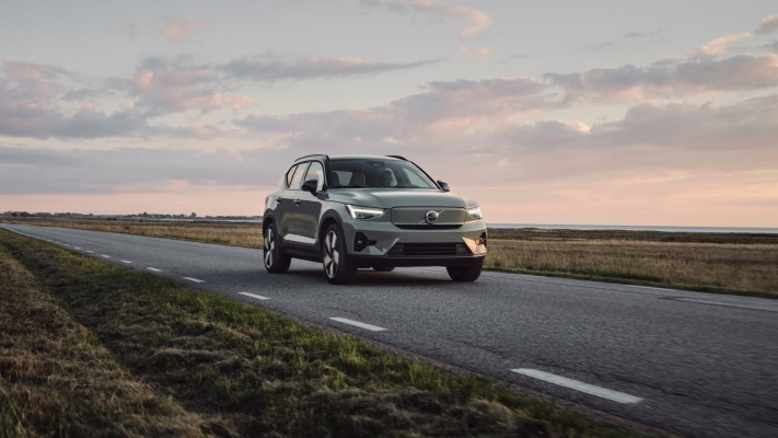 Volvo XC40 Recharge 2023. Desktop wallpaper