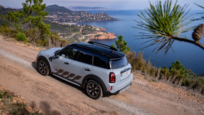 MINI Cooper S Countryman ALL4 Untamed Edition 2022. Desktop wallpaper
