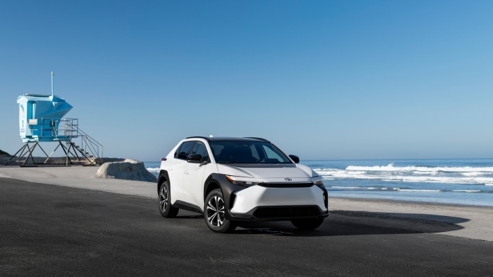Toyota bZ4X XLE USA Version 2023. Desktop wallpaper