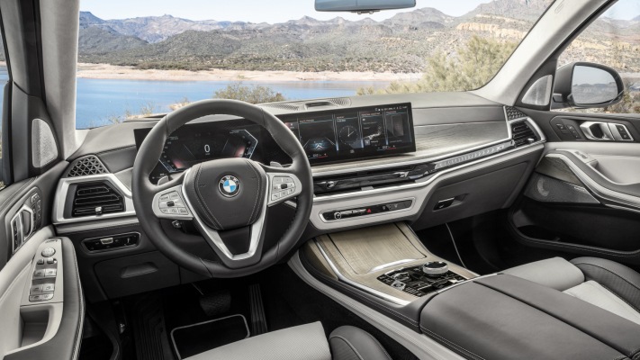 BMW X7 2023. Desktop wallpaper