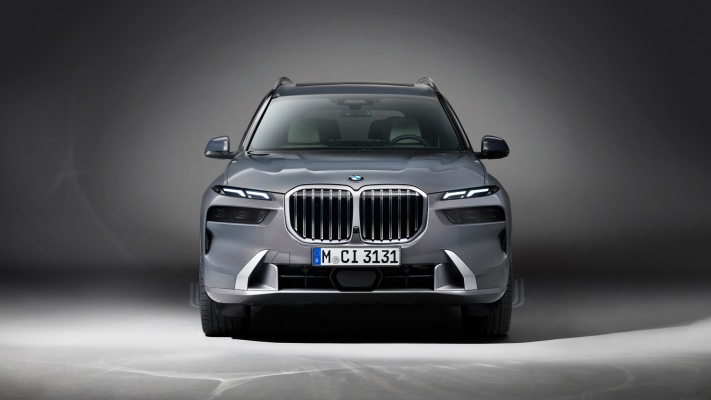 BMW X7 xDrive40i 2023. Desktop wallpaper