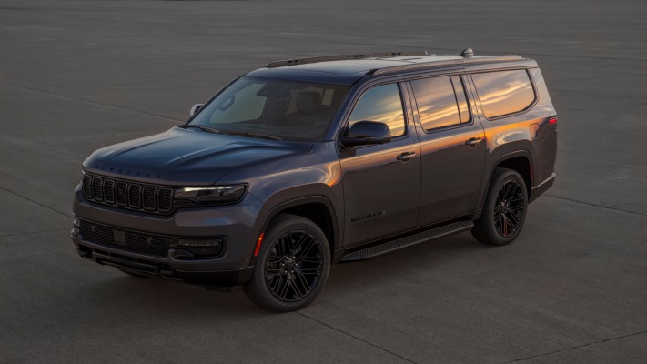 Jeep Wagoneer L 2023. Desktop wallpaper