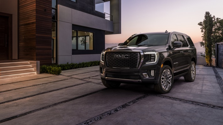 GMC Yukon Denali Ultimate 2023. Desktop wallpaper