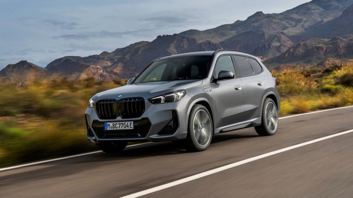 BMW X1 xDrive30e 2023. Desktop wallpaper