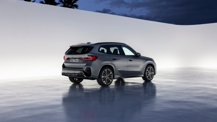 BMW X1 xDrive30e 2023. Desktop wallpaper