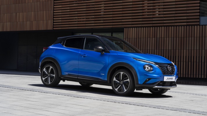 Nissan Juke Hybrid 2022. Desktop wallpaper