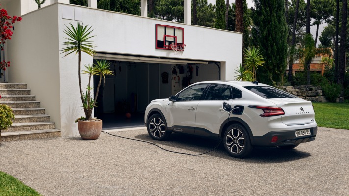 Citroën ë-C4 X 2023. Desktop wallpaper