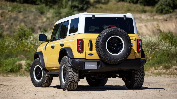 Ford Bronco Heritage Edition 2023. Desktop wallpaper