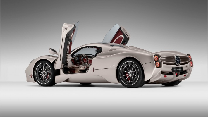 Pagani Utopia 2023. Desktop wallpaper