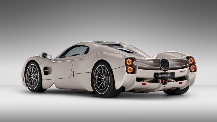 Pagani Utopia 2023. Desktop wallpaper