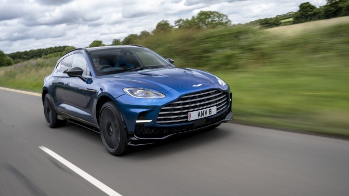 Aston Martin DBX 707 UK Version 2022. Desktop wallpaper