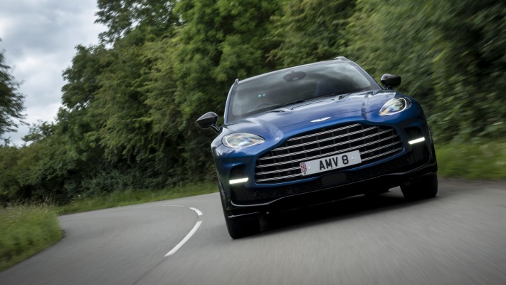 Aston Martin DBX 707 UK Version 2022. Desktop wallpaper