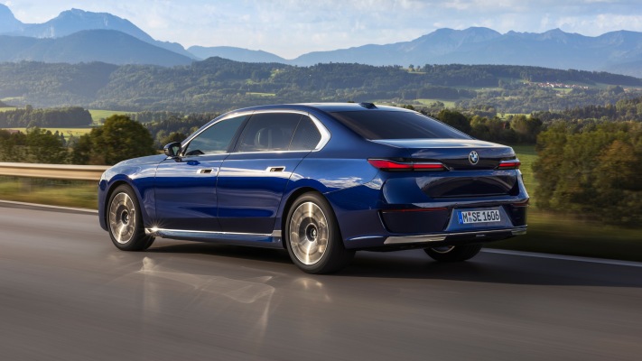 BMW 740d xDrive 2023. Desktop wallpaper