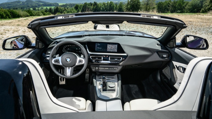 BMW Z4 M40i 2023. Desktop wallpaper