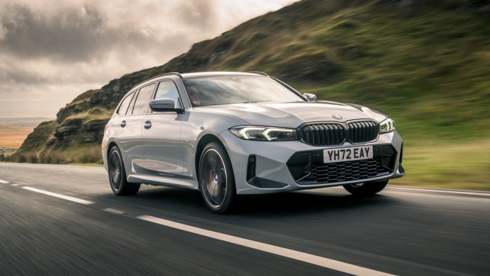 BMW 330e xDrive Touring UK Version 2023. Desktop wallpaper