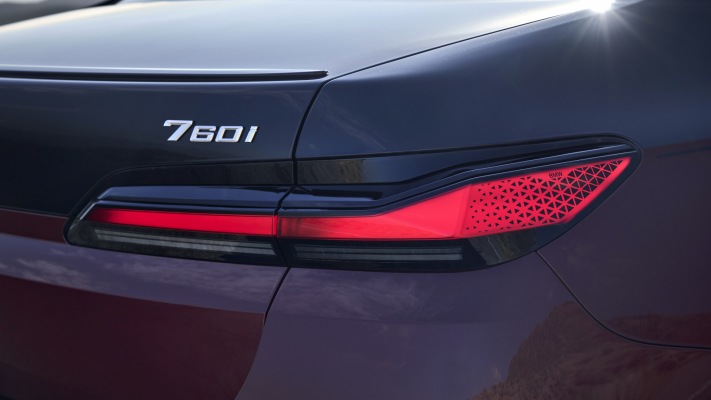 BMW 760i xDrive USA Version 2023. Desktop wallpaper