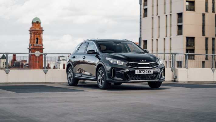Kia XCeed PHEV UK Version 2023. Desktop wallpaper