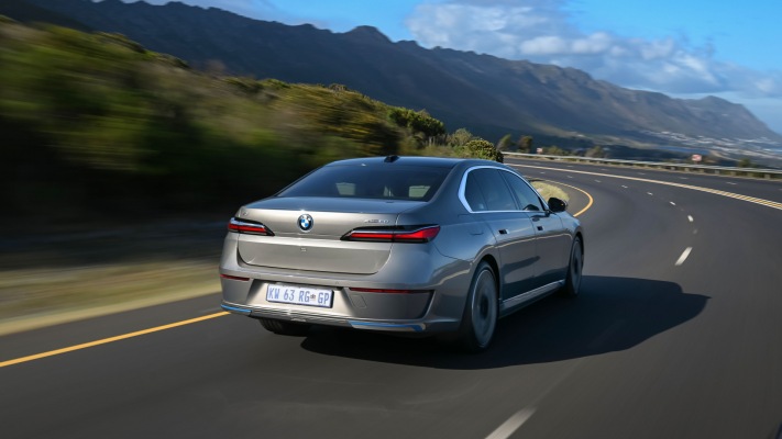 BMW i7 xDrive60 South Africa Version 2023. Desktop wallpaper