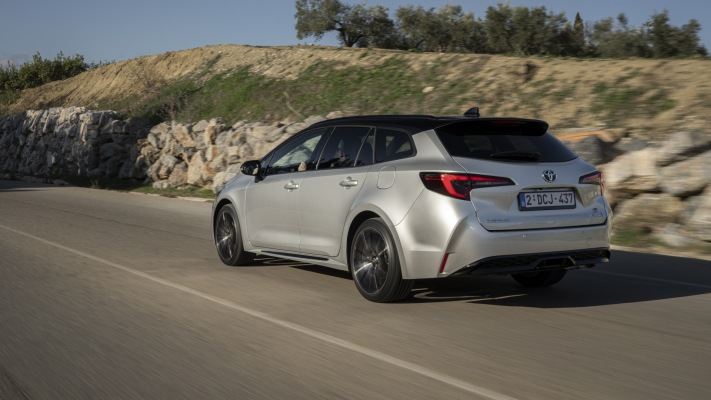 Toyota Corolla Touring Sports 2023. Desktop wallpaper