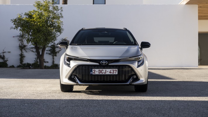 Toyota Corolla Touring Sports 2023. Desktop wallpaper