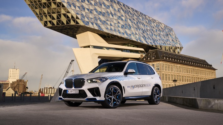 BMW iX5 Hydrogen Concept 2023. Desktop wallpaper