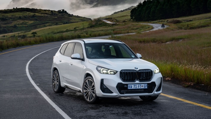 BMW X1 sDrive18i ZA Version 2023. Desktop wallpaper