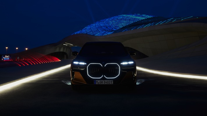 BMW i7 M70 xDrive 2024. Desktop wallpaper