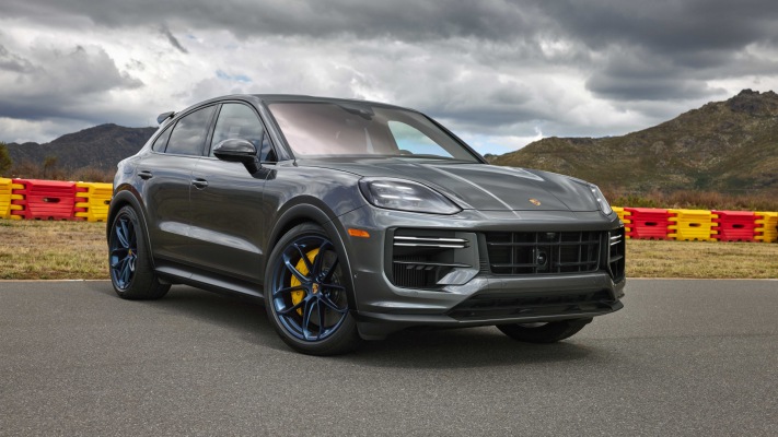 Porsche Cayenne Turbo GT Coupe 2024. Desktop wallpaper
