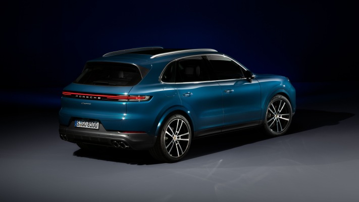 Porsche Cayenne 2024. Desktop wallpaper