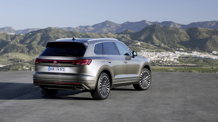 Volkswagen Touareg Elegance 2024. Desktop wallpaper