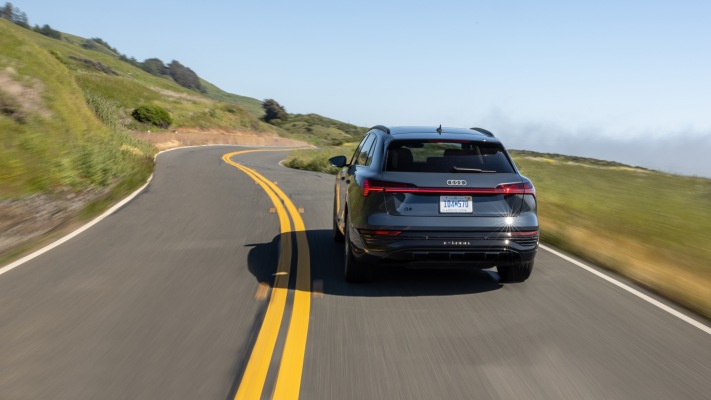 Audi Q8 e-tron quattro USA Version 2024. Desktop wallpaper