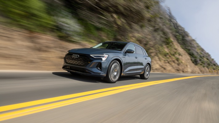 Audi Q8 e-tron quattro USA Version 2024. Desktop wallpaper