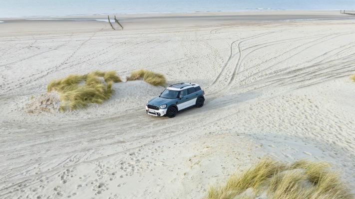 MINI Cooper S Countryman ALL4 Uncharted Edition 2023. Desktop wallpaper