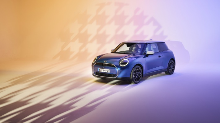 MINI Cooper SE 2024. Desktop wallpaper