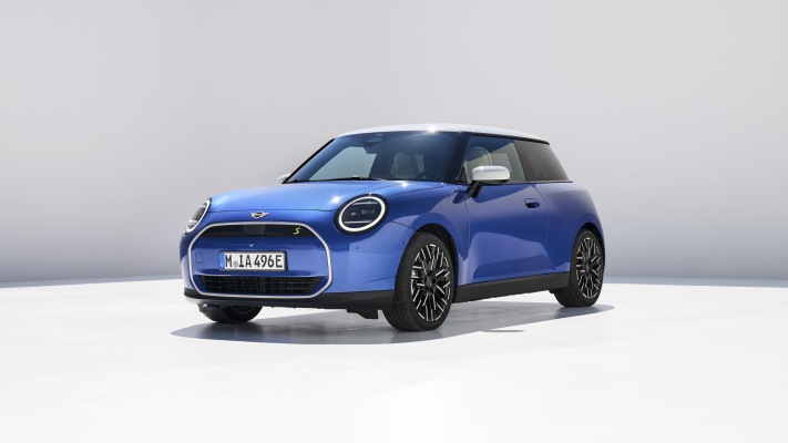 MINI Cooper SE 2024. Desktop wallpaper