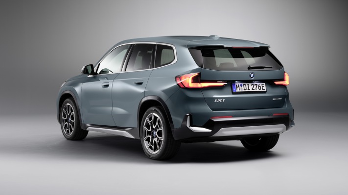 BMW iX1 eDrive20 2024. Desktop wallpaper