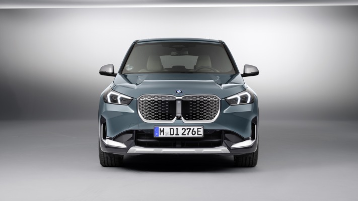 BMW iX1 eDrive20 2024. Desktop wallpaper