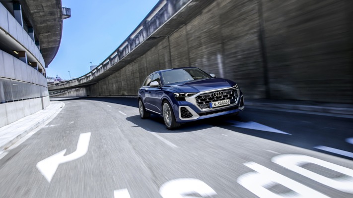 Audi SQ8 TFSI 2024. Desktop wallpaper